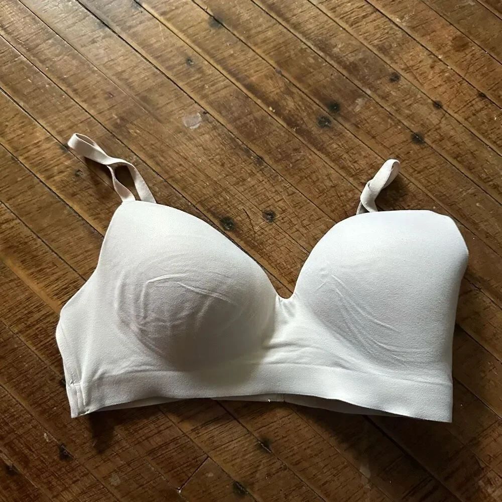 Soma nude Enbliss wireless 36C comfortable soft bra
